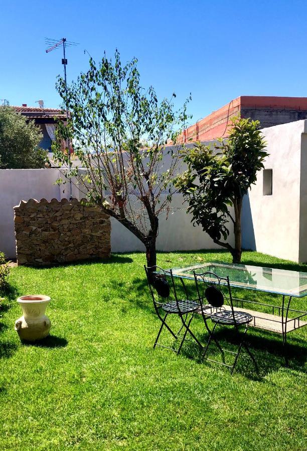 13 Garden Rooms Olbia Exteriör bild